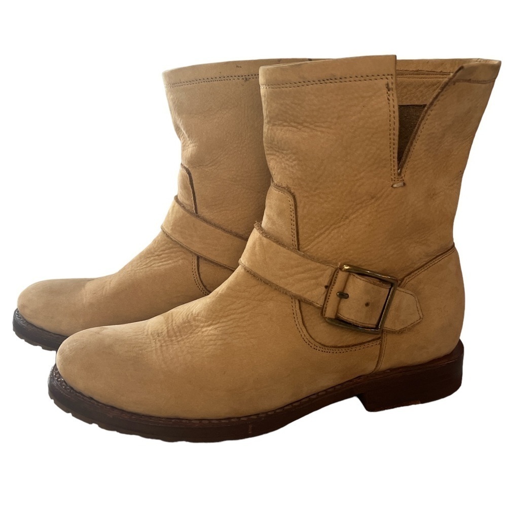 Frye Veronica bootie 6.5